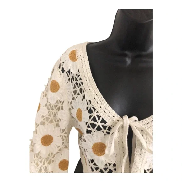 Jessica Simpsom cream daisy floral front tie crochet bolero cardigan size XL new - Picture 5 of 15